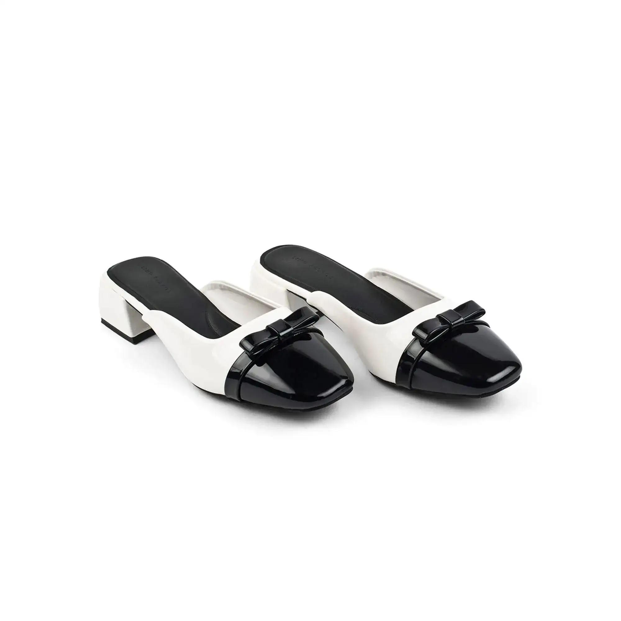 Hepburn Preppy White Mule Heels - Image 4